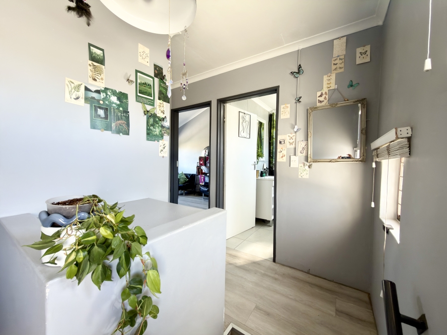 2 Bedroom Property for Sale in Flamingo Vlei Western Cape